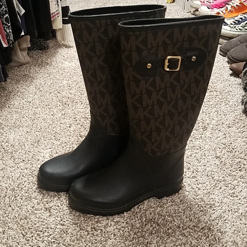 Micheal Kors rain boots